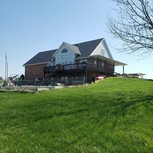 Meet your Posher, Jillian